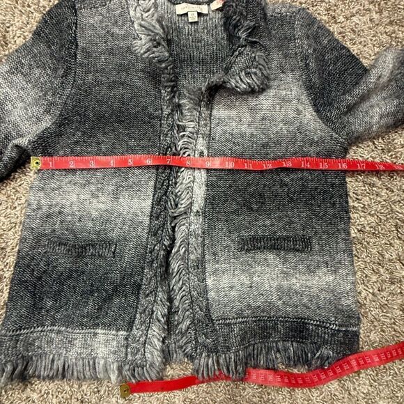 The Limited Scandal Collection Gray & Black Knit Cardigan - Picture 3 of 6